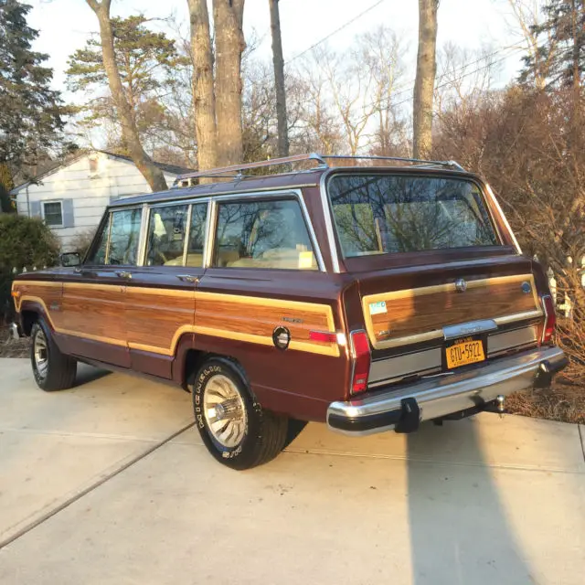 1984 Jeep Wagoneer