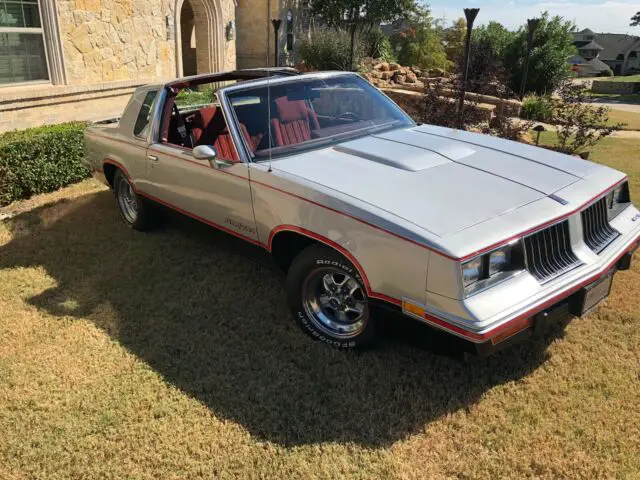 1984 Oldsmobile Cutlass Hurst Olds