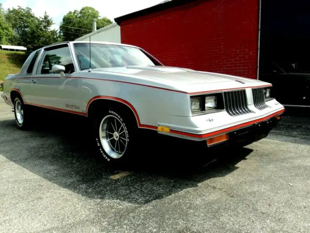 1984 Oldsmobile Cutlass Hurst/Olds