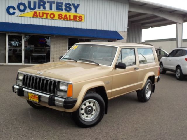 1984 Jeep Cherokee Pioneer 2Dr Wagon