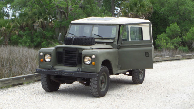 1984 Land Rover Defender SERIES III 109"