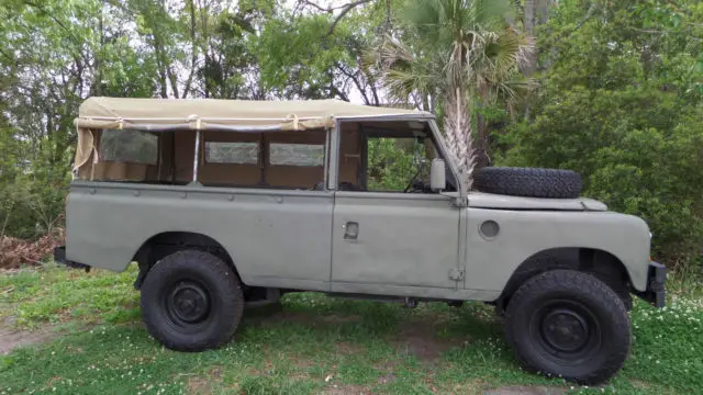 1984 Land Rover Defender 3 DOOR with SOFT TOP