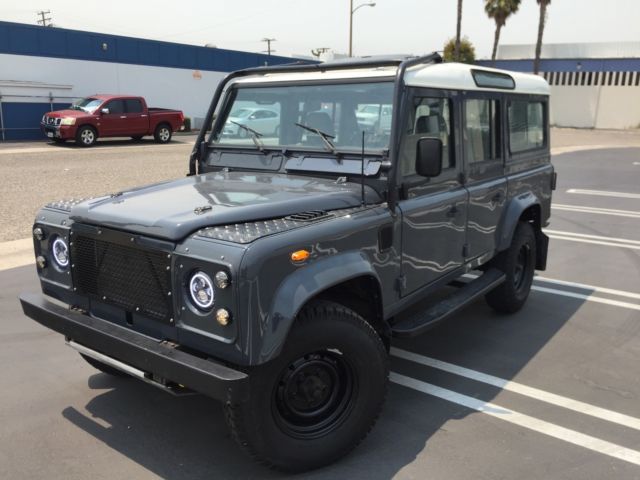 1984 Land Rover Defender