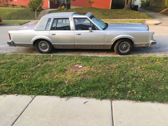 1984 Lincoln Continental Exter Trim