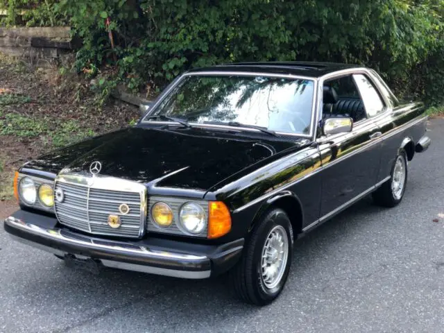 1984 Mercedes-Benz 300-Series 300 CD