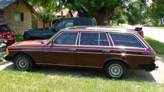 1984 Mercedes-Benz 300-Series