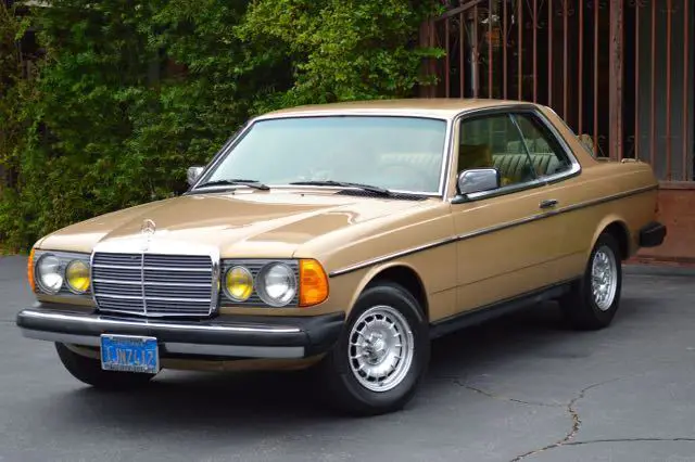 1984 Mercedes-Benz 300-Series 2 door coupe