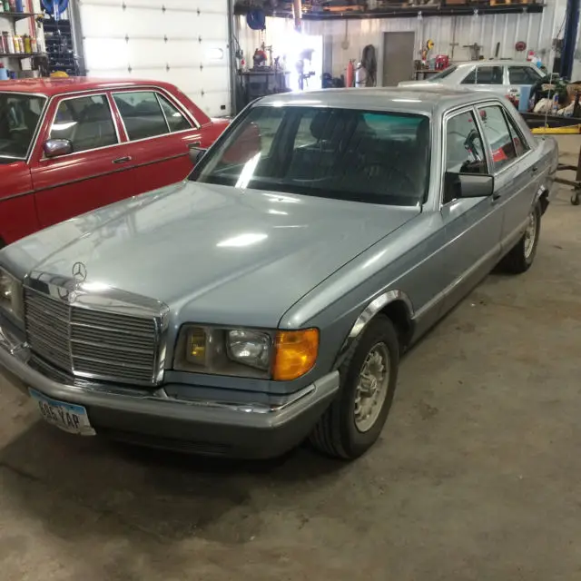 1984 Mercedes-Benz 300-Series