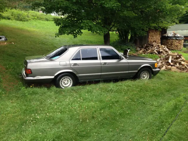 1984 Mercedes-Benz S-Class