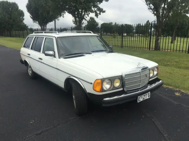 1984 Mercedes-Benz 300-Series