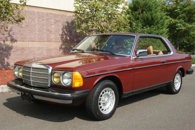 1984 Mercedes-Benz 300-Series Base Coupe 2-Door