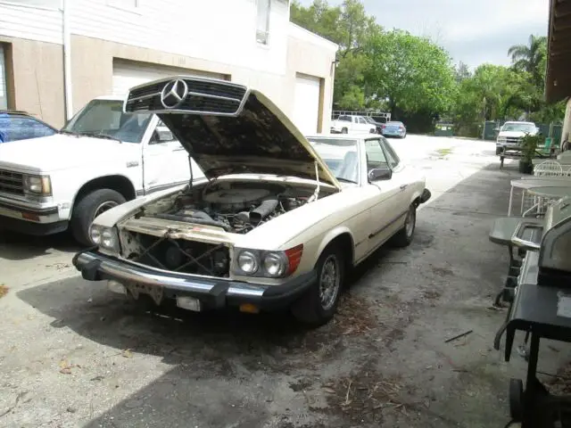 1984 Mercedes-Benz SL-Class