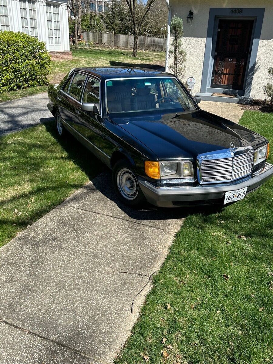 1984 Mercedes-Benz 500-Series SEL