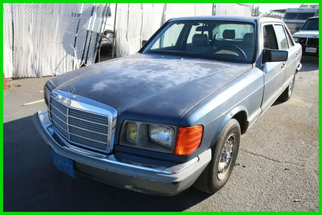 1984 Mercedes-Benz 500-Series 4 Dr