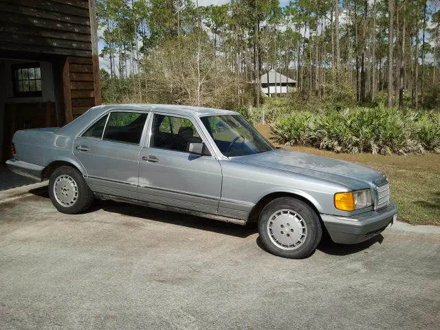 1984 Mercedes-Benz S-Class 300sd