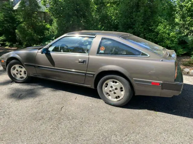 1984 Nissan 300ZX 2+2 T-tops