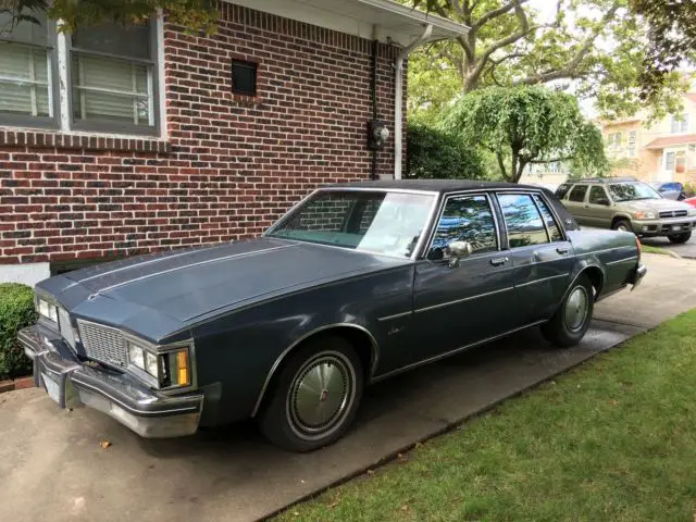 1984 Oldsmobile Eighty-Eight ROYALE