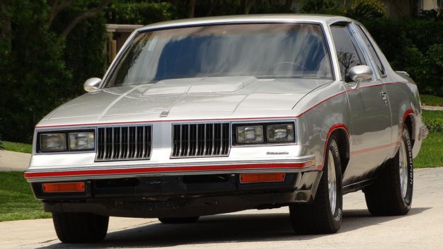 1984 Oldsmobile Cutlass HURST EDITION LIGHTING ROD SHIFTER