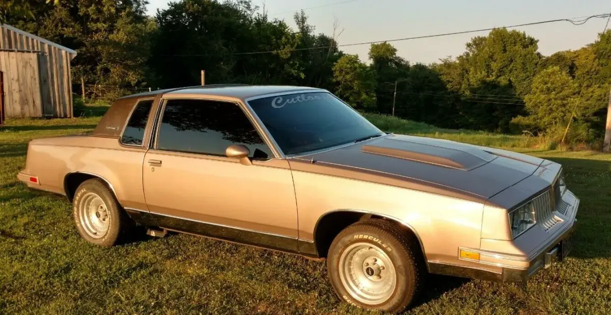 1984 Oldsmobile Cutlass Supreme