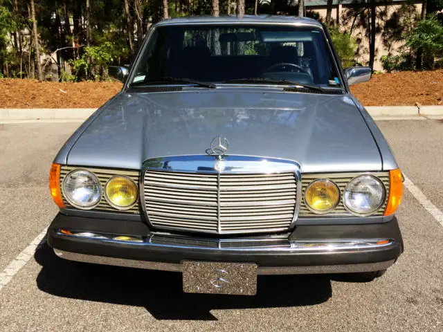 1984 Mercedes-Benz 300-Series 300D