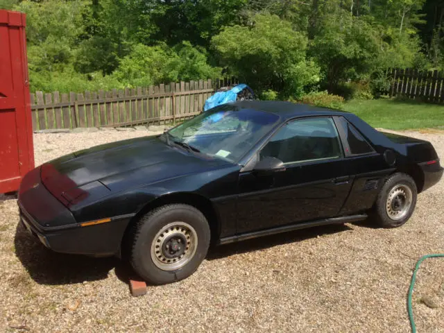 1984 Pontiac Fiero Base Coupe 2-Door