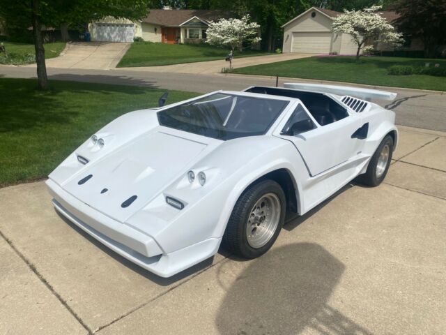 1984 Pontiac Fiero SPORT