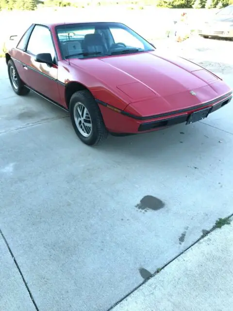 1984 Pontiac Fiero Se