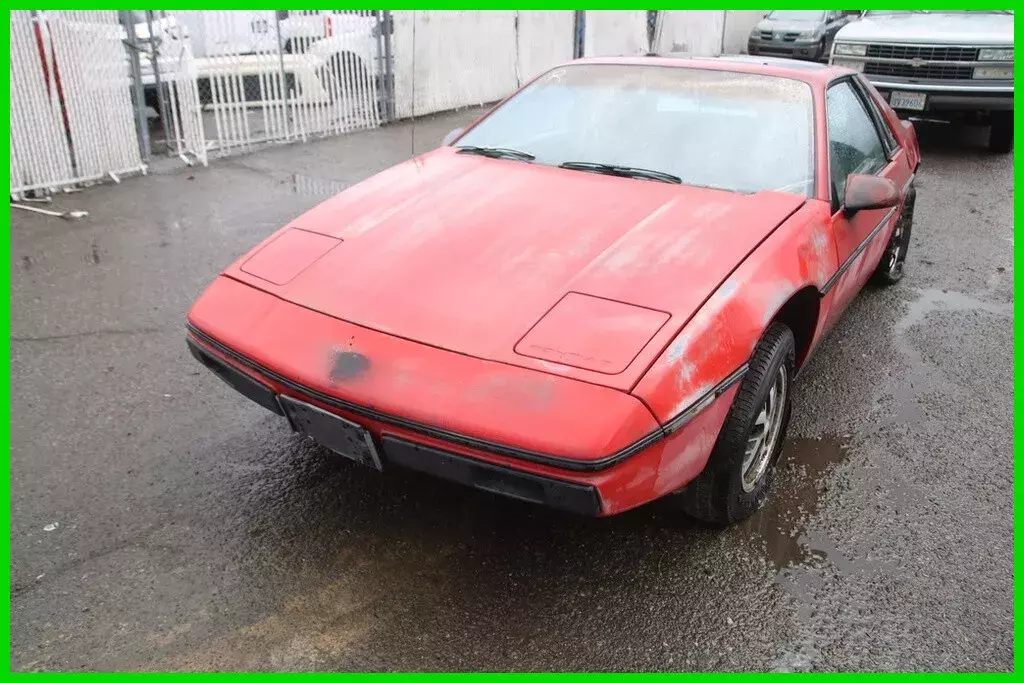 1984 Pontiac Fiero SE