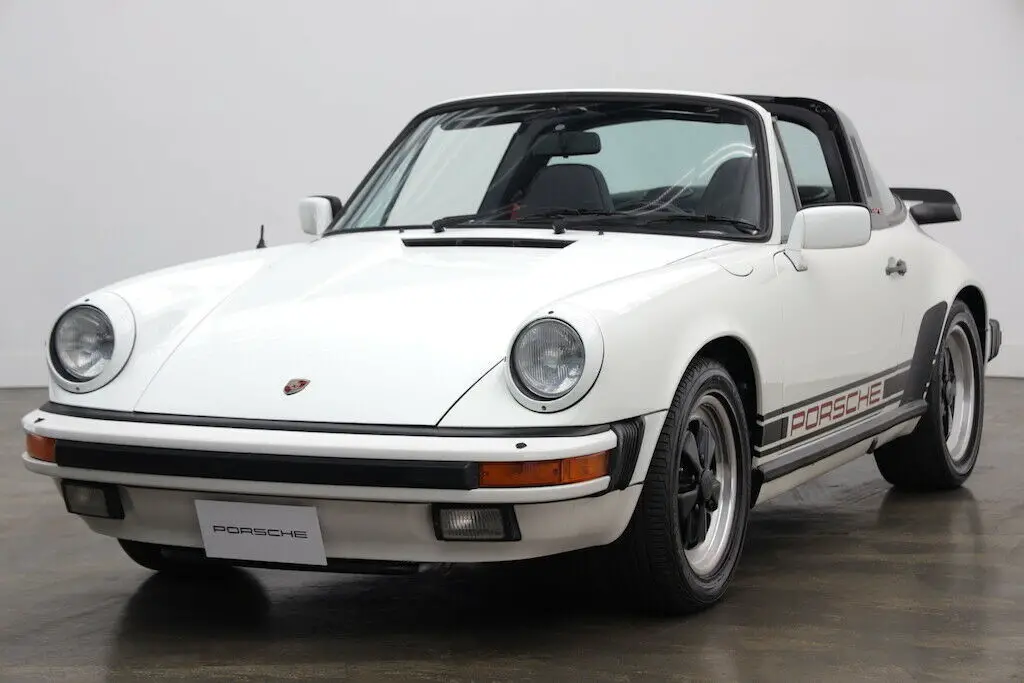 1984 Porsche 911 Carrera Targa