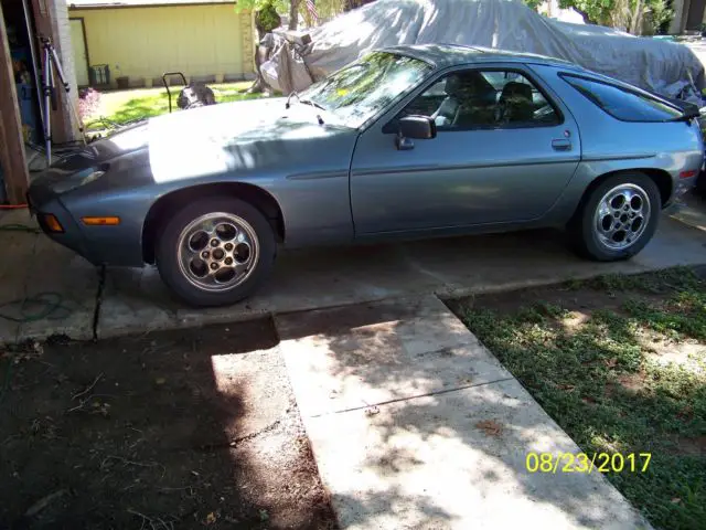 1984 Porsche 928 S Coupe 2-Door