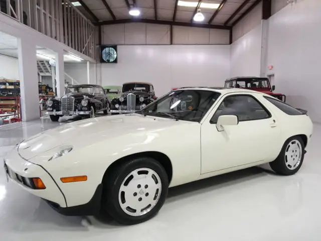 1984 Porsche 928 S Sunroof Coupe 