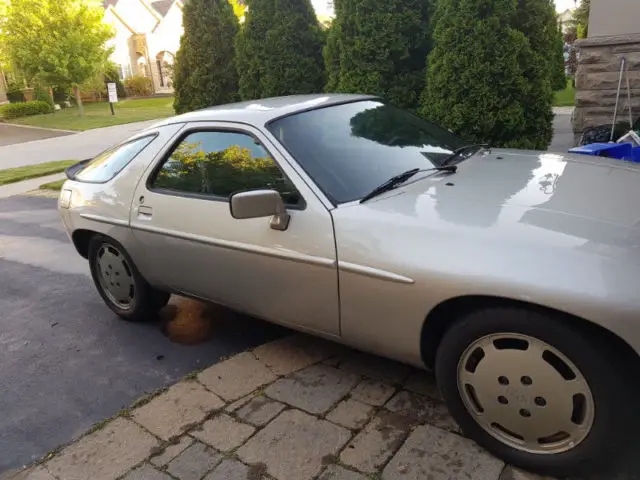 1984 Porsche 928