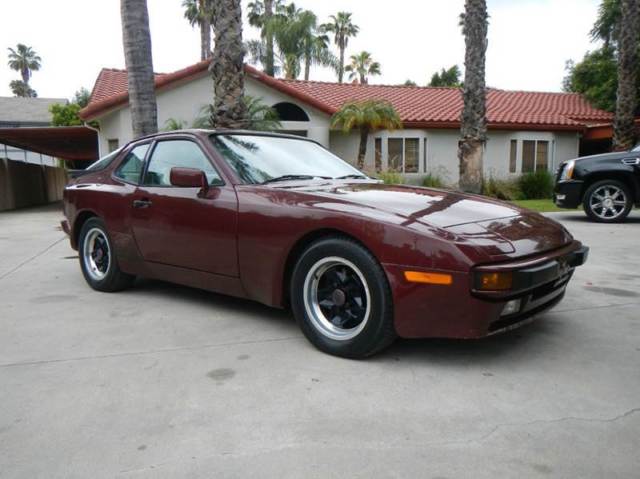 1984 Porsche 944 Base Coupe 2-Door