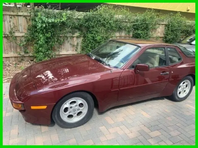 1984 Porsche 944 2.5L I4 8V RWD Hatchback