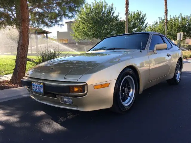 1984 Porsche 944