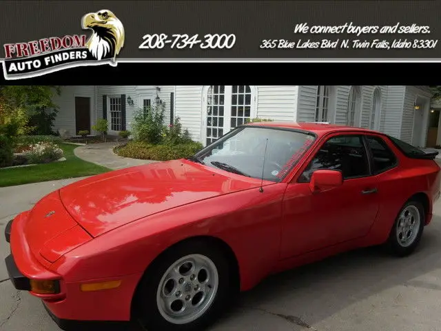 1984 Porsche 944 Base Coupe 2-Door