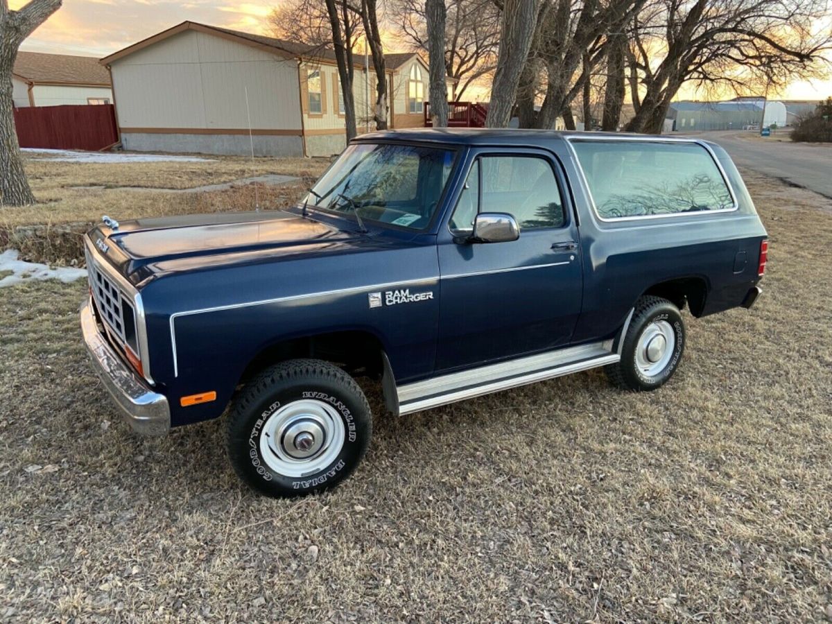 1984 Dodge Ramcharger LE