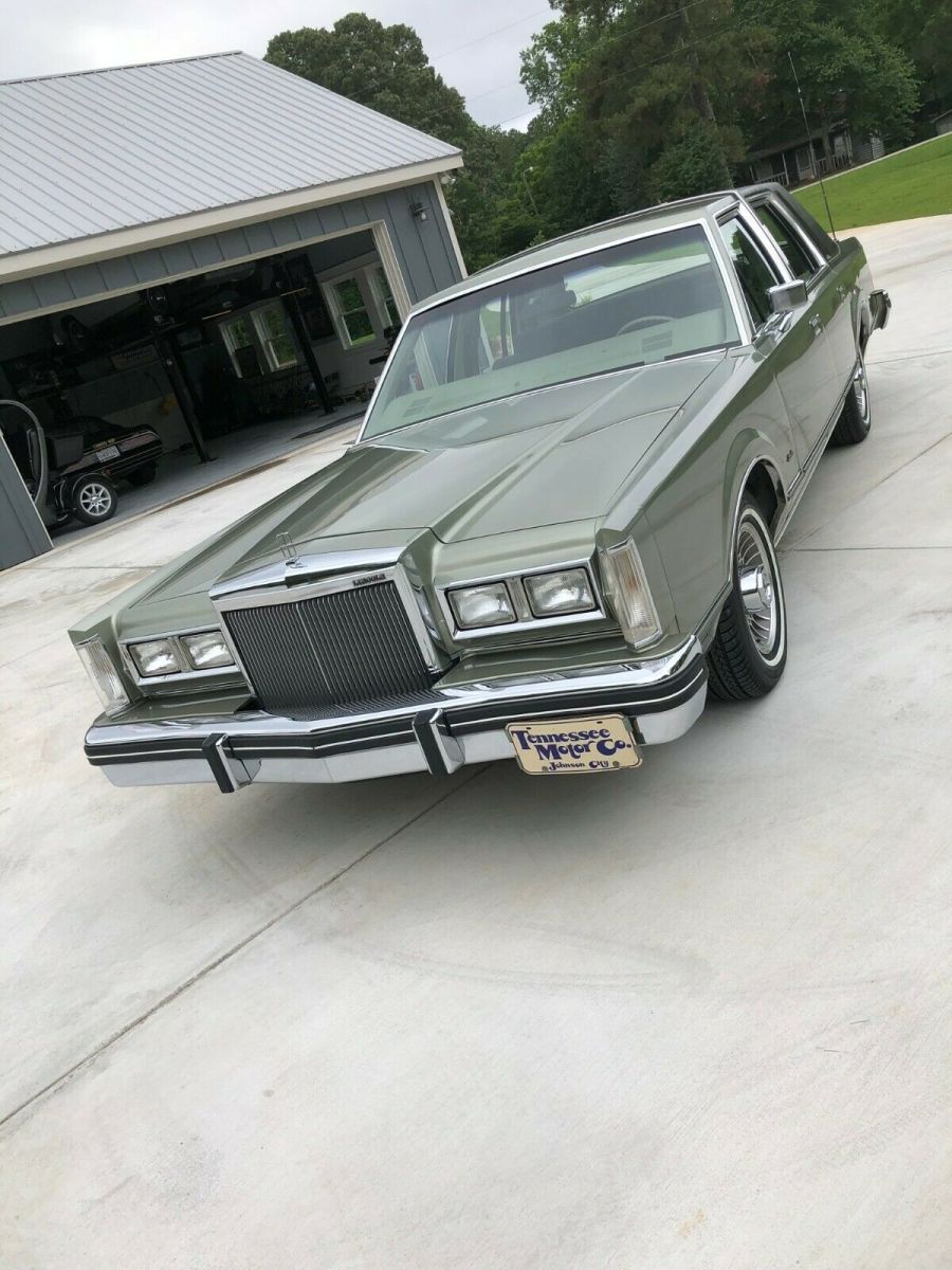 1984 Lincoln Town Car