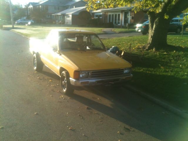 1984 Toyota Other Base Cab & Chassis 2-Door