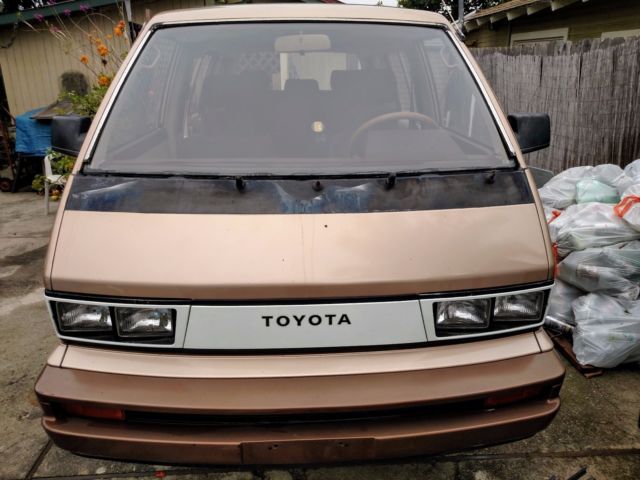 1984 Toyota Van LE