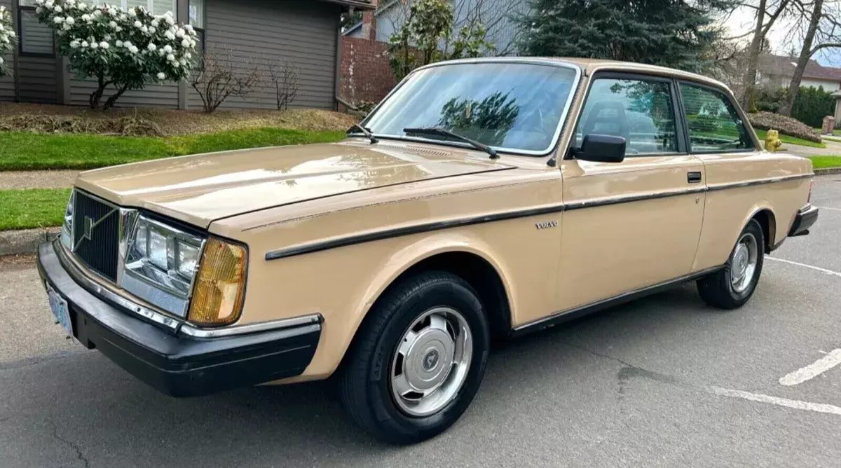 1984 Volvo 240 DL