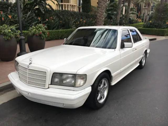 1985 Mercedes-Benz 300-Series