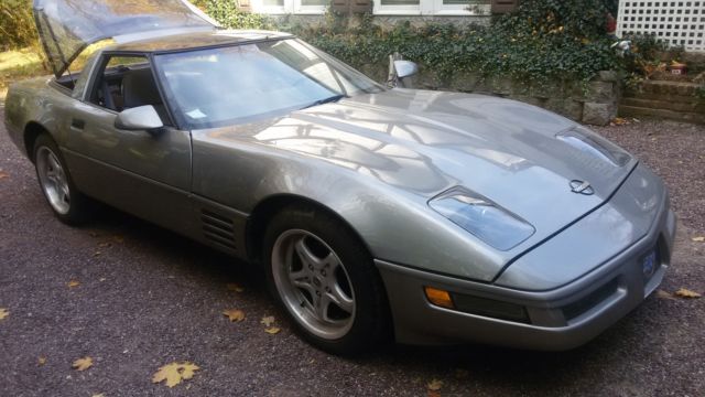 1985 Chevrolet Corvette Base Hatchback 2-Door