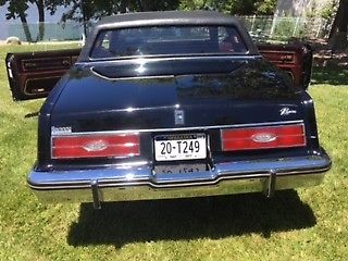 1985 Buick Riviera Luxury Coupe 2/ Door