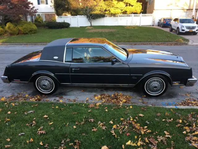 1985 Buick Riviera luxury