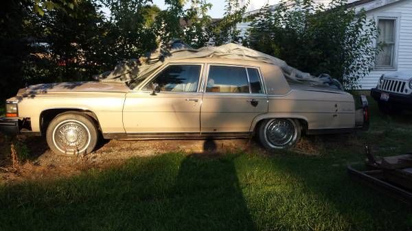 19850000 Cadillac Fleetwood Brougham