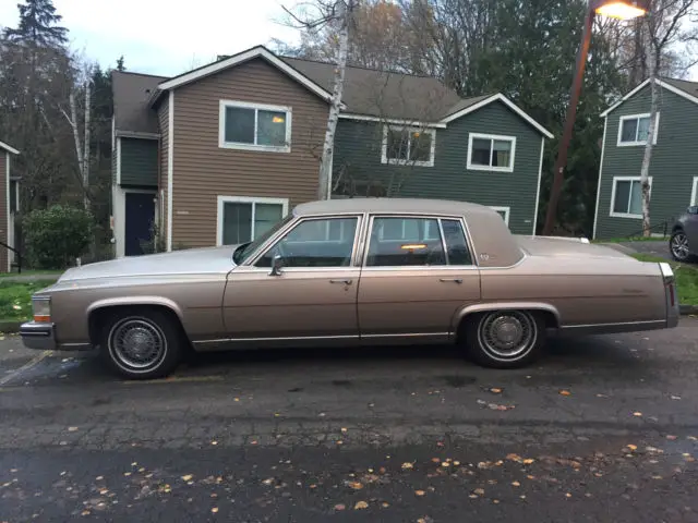 1985 Cadillac Fleetwood Brougham D'Elegance