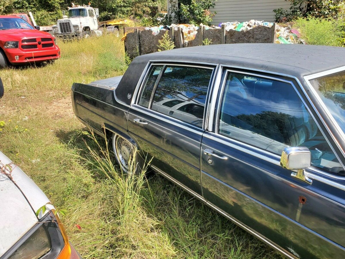 1985 Cadillac Fleetwood BROUGHAM