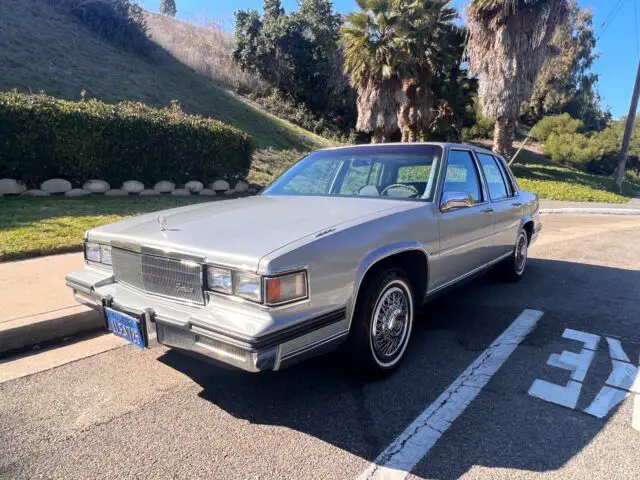 1985 Cadillac Fleetwood