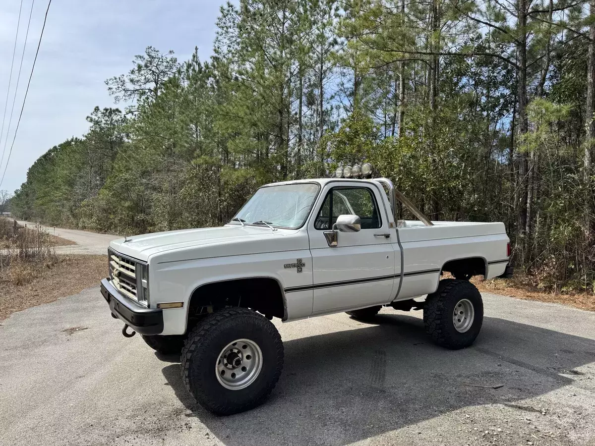 1985 Chevrolet K10 Pickup White 1985 Chevrolet C/K Pickup 1500